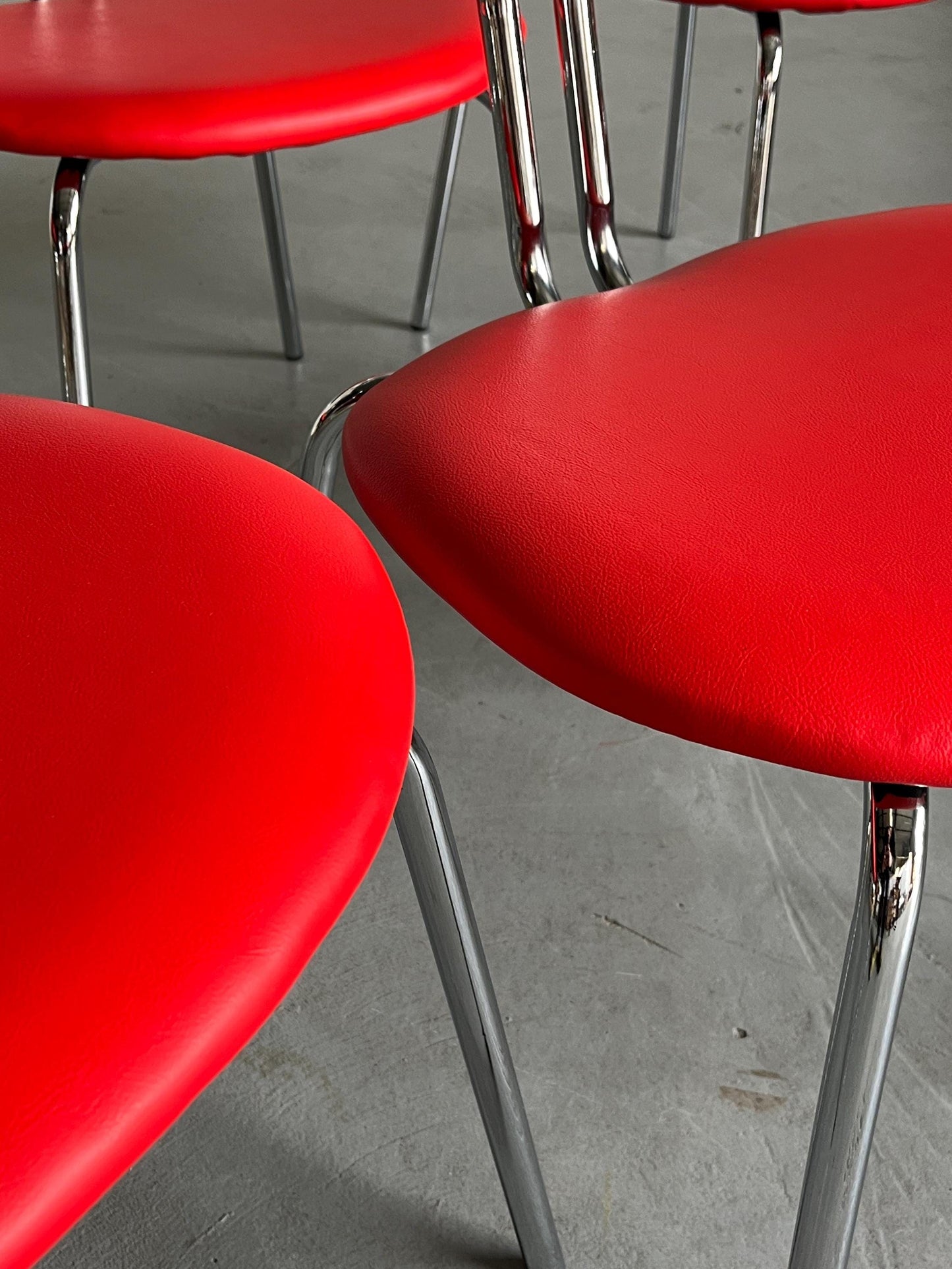 Bauhaus Design Curved Chrome Tubular Steel and Faux Leather Dining Chairs Vintage