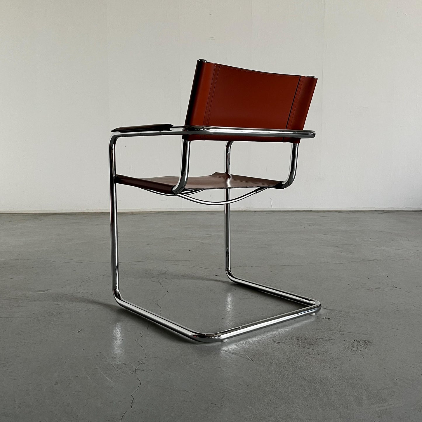 Original 'MG5' Sessel von Centro Studi für Matteo Grassi, Bauhaus Design Freischwinger aus Rohrstahl und Leder, 1979 Vintage