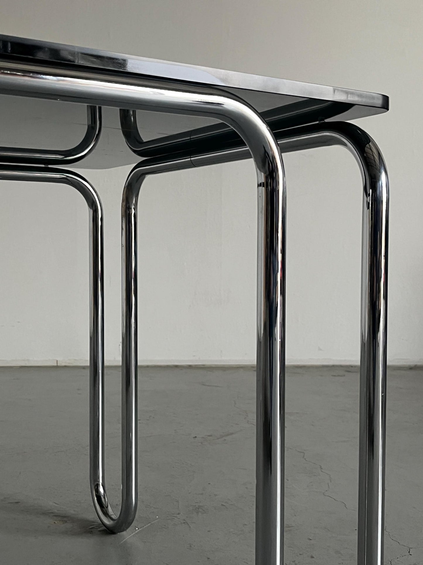 Vintage Italian Modernist Dining Table in Smoked Glass and Chromed Steel Tubular, 1980s Italy