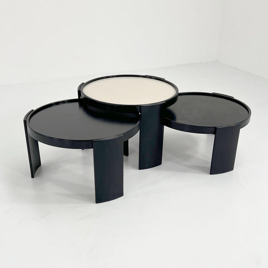 Set of 3 large reversible nesting tables by Gianfranco Frattini for Cassina, 1960s