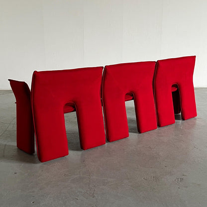 Vintage three-seater sofa in postmodern Memphis style in red wool and black metal, 1980s Italy