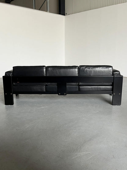 Vintage Mid-Century Modern 'Bastiano' Sofa by Tobia Scarpa for Gavina, Black Leather and Rosewood, 1960s Italy