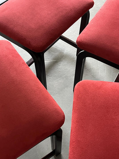 1 of 6 Vintage Mid-Century Modern Sculptural Dining Chairs in Burgundy Upholstery and Walnut, 1970s Italy