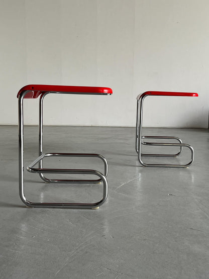 Set of 2 Vintage Modernist Cantilever Stools by Arclinea, in Red Plastic and Chromed Tubular Steel, 1970s Italy