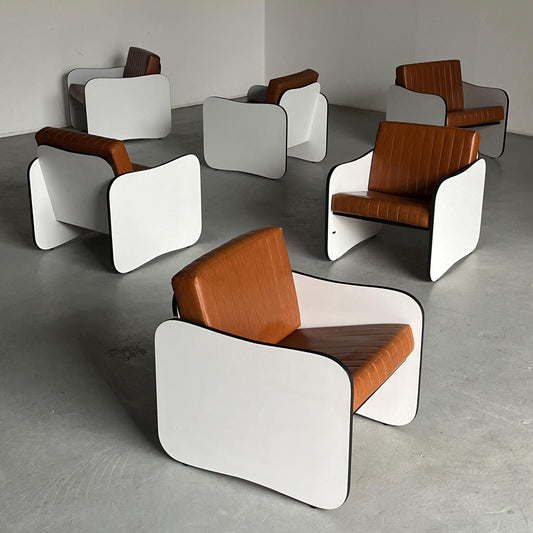 1 von 12 Vintage Mid-Century Modern Armchairs in braunem Kunstleder mit weißen Holzrahmen, 1980er Italien