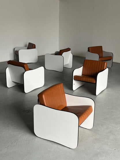 1 von 12 Vintage Mid-Century Modern Armchairs in braunem Kunstleder mit weißen Holzrahmen, 1980er Italien