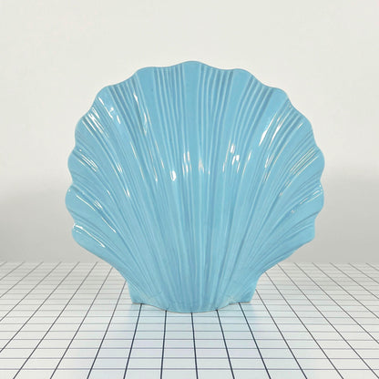 Vintage Blaue Muschelvase aus Keramik, 1970er Jahre