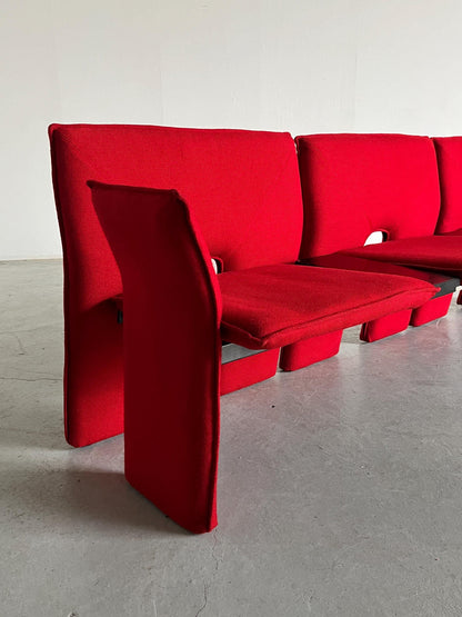 Vintage three-seater sofa in postmodern Memphis style in red wool and black metal, 1980s Italy