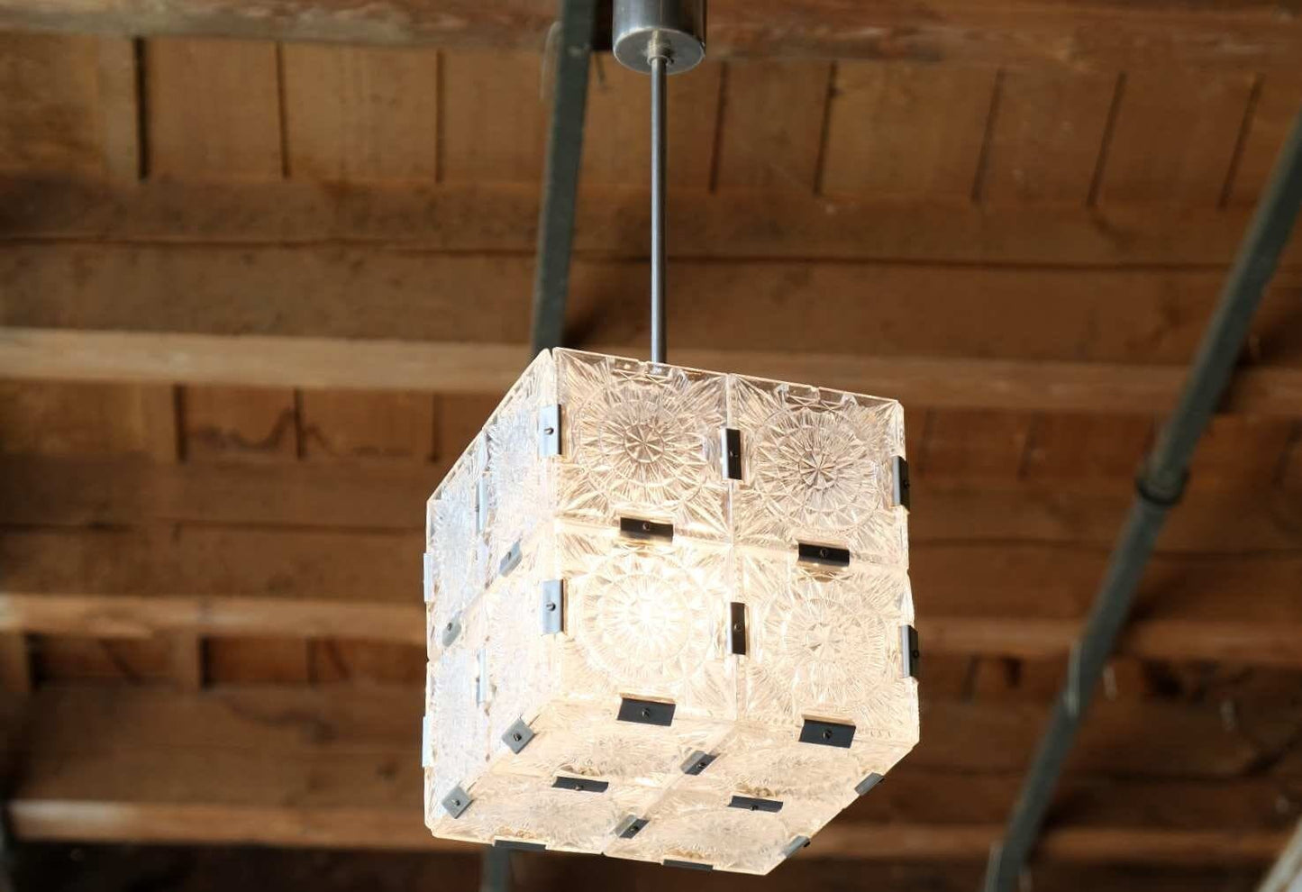 Plafonnier / lampe cube du milieu du siècle par Kamenicky Senov, CSSR