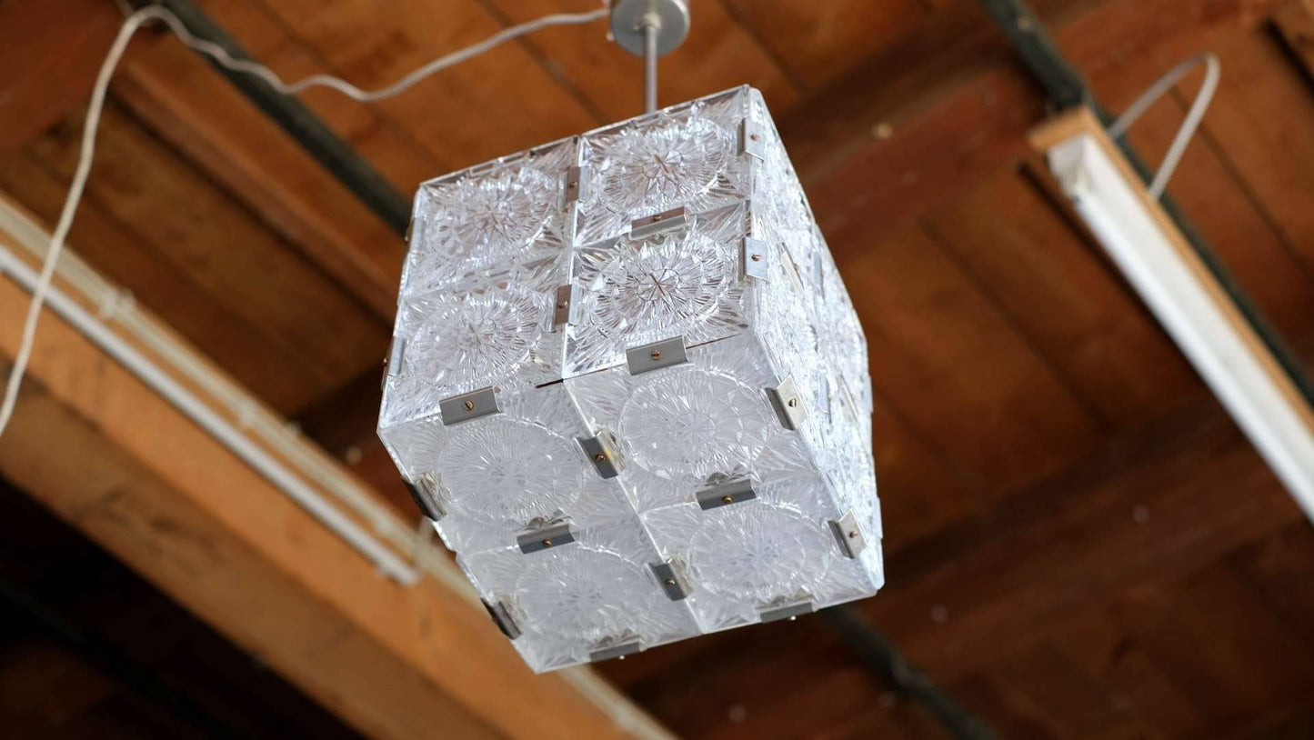 Plafonnier / lampe cube du milieu du siècle par Kamenicky Senov, CSSR