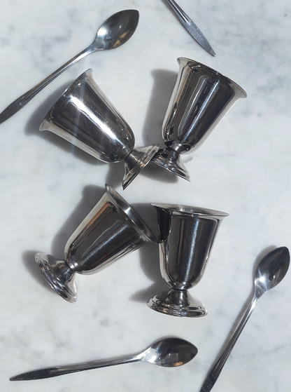 Vintage dessert cup made of stainless steel: stylish addition to your kitchen