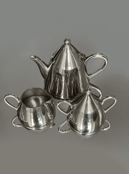 Vintage tea or coffee set: Elegant design for enjoyment