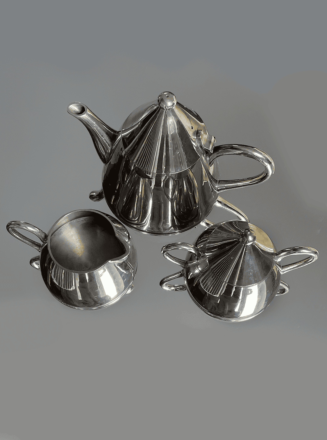 Vintage tea or coffee set: Elegant design for enjoyment