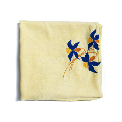 Buy embroidered yellow vintage tablecloth with daffodil pattern