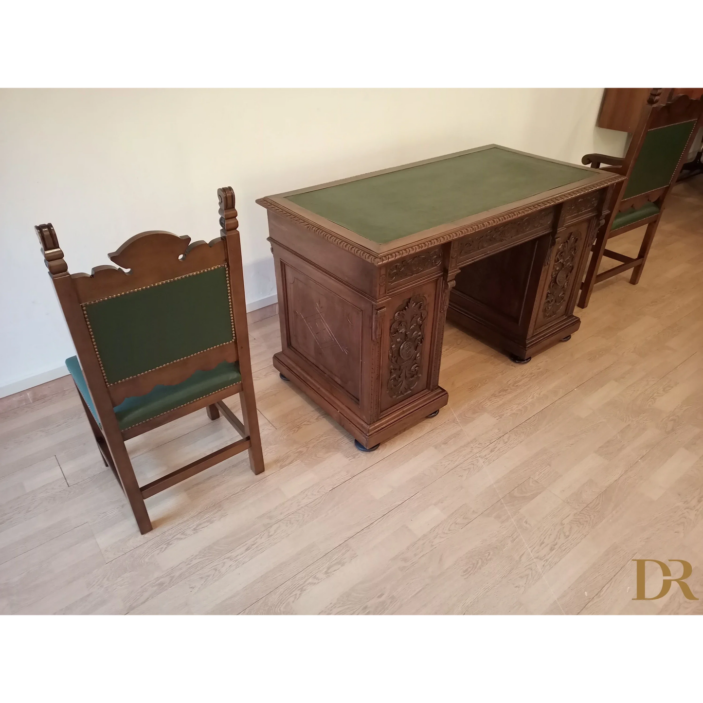 Set of 2 chairs and ministerial desk in green leather for study and office in walnut wood