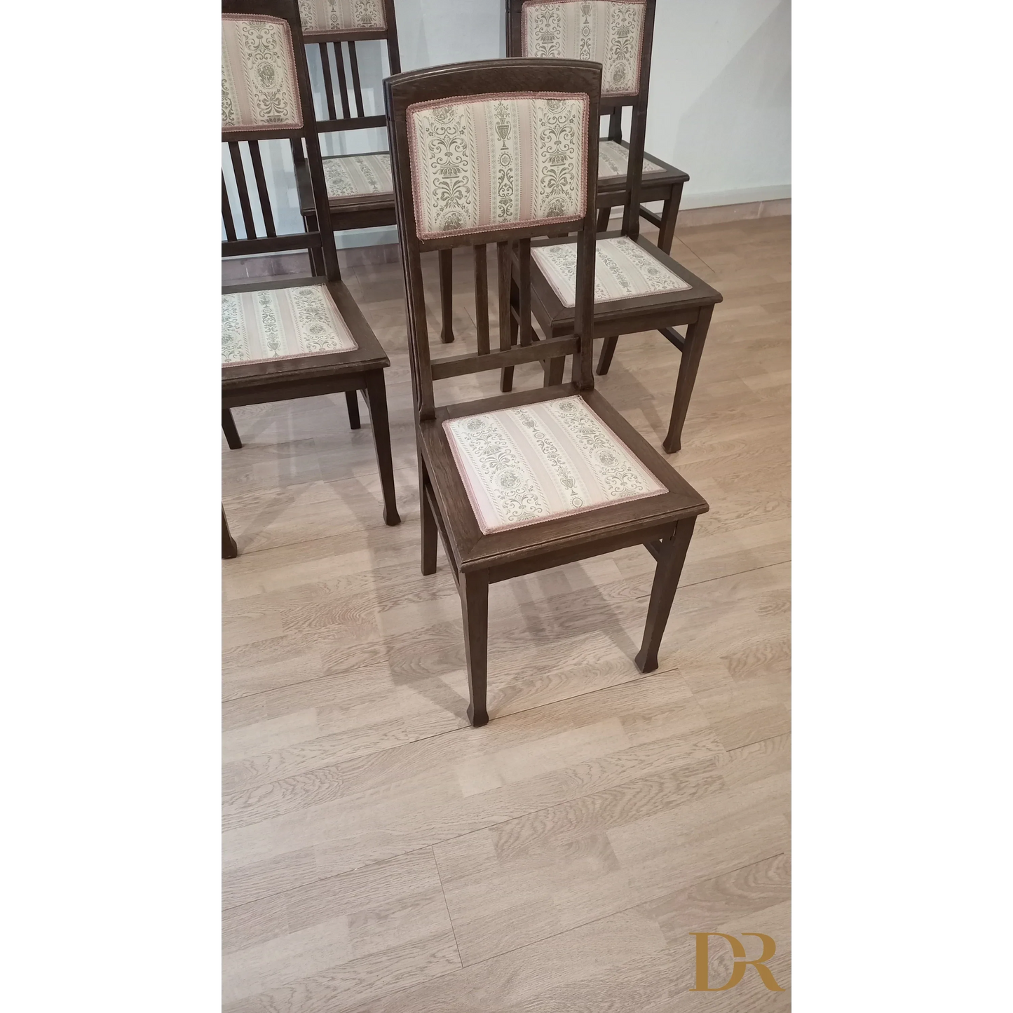 Set of 2 vintage oak dining chairs | Vintage Italian style living room chair