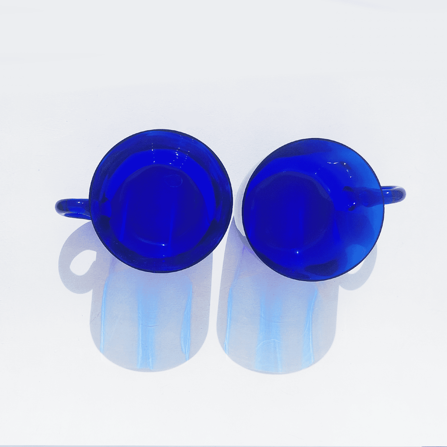 Blue vintage glass cups: Elegant coffee cups in a set