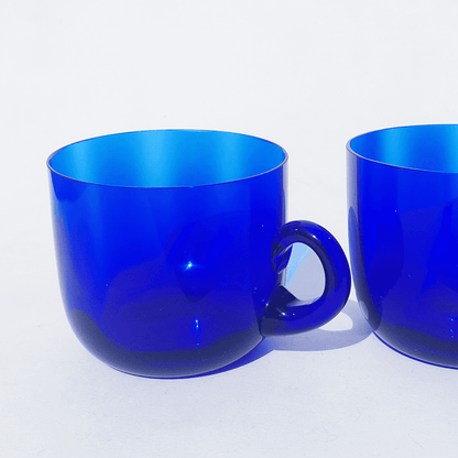 Blue vintage glass cups: Elegant coffee cups in a set