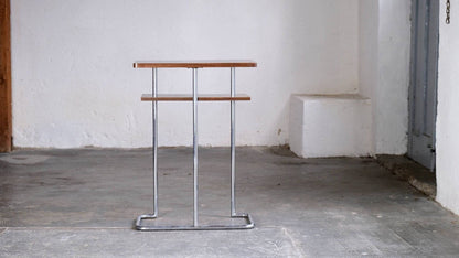 Table d'appoint Bauhaus, attribuée à Thonet