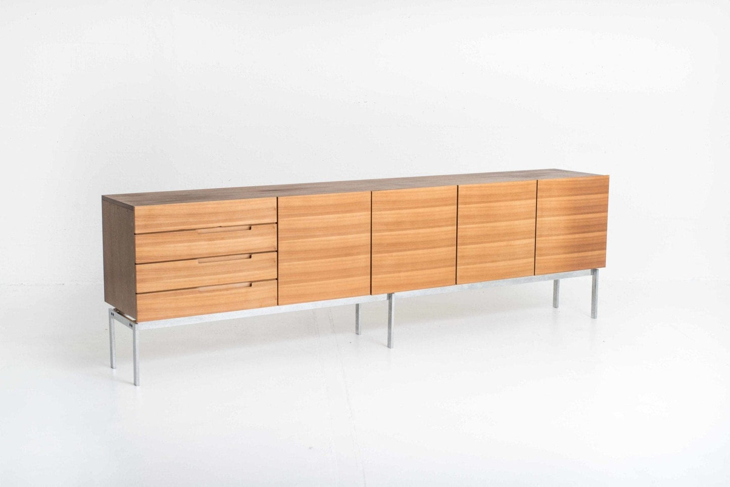 Long sideboard in wenge and walnut vintage