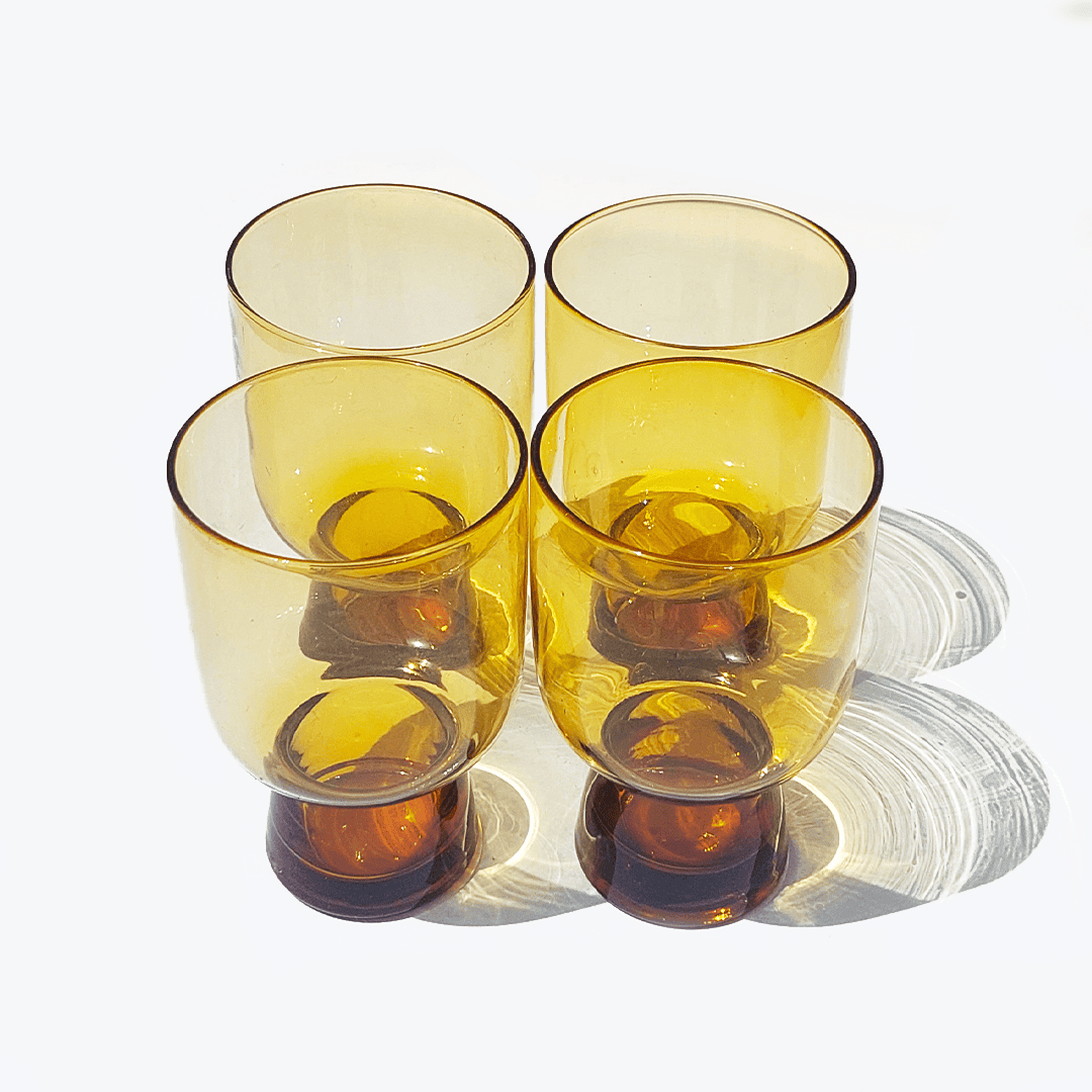 Vintage stemware 70s: elegance for your table