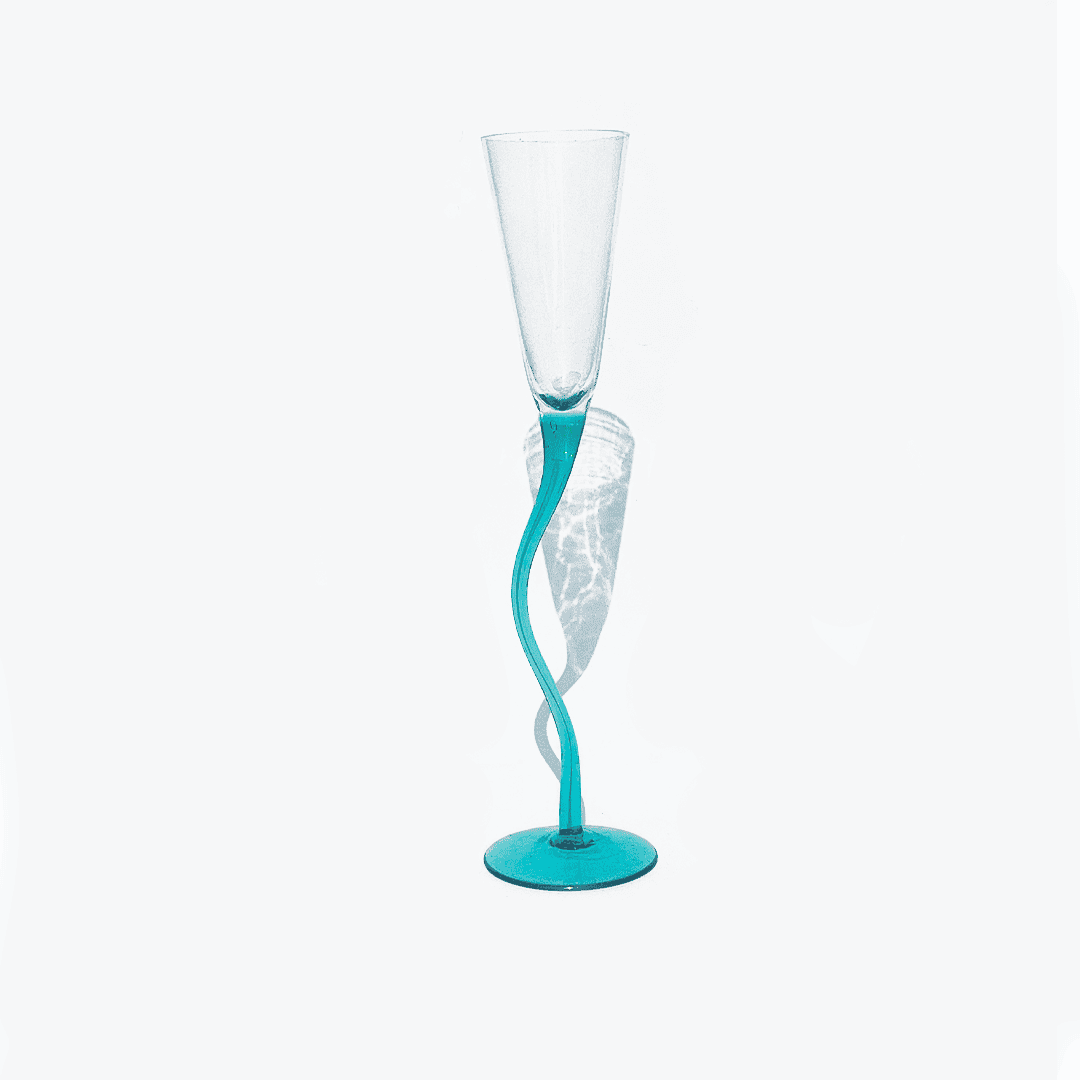 Wavy Vintage Champagne Glass: Elegance for Special Occasions