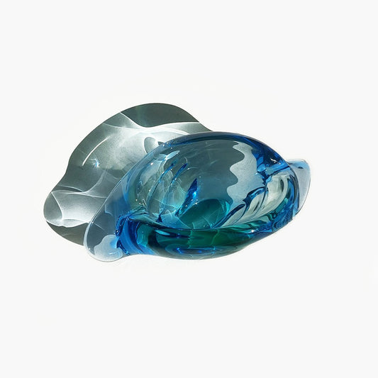 Murano glass vintage ashtray: stylish accessory for the home