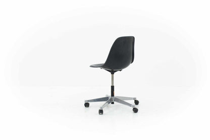 Eames Fiberglas Sidechair PSCC von Vitra Vintage