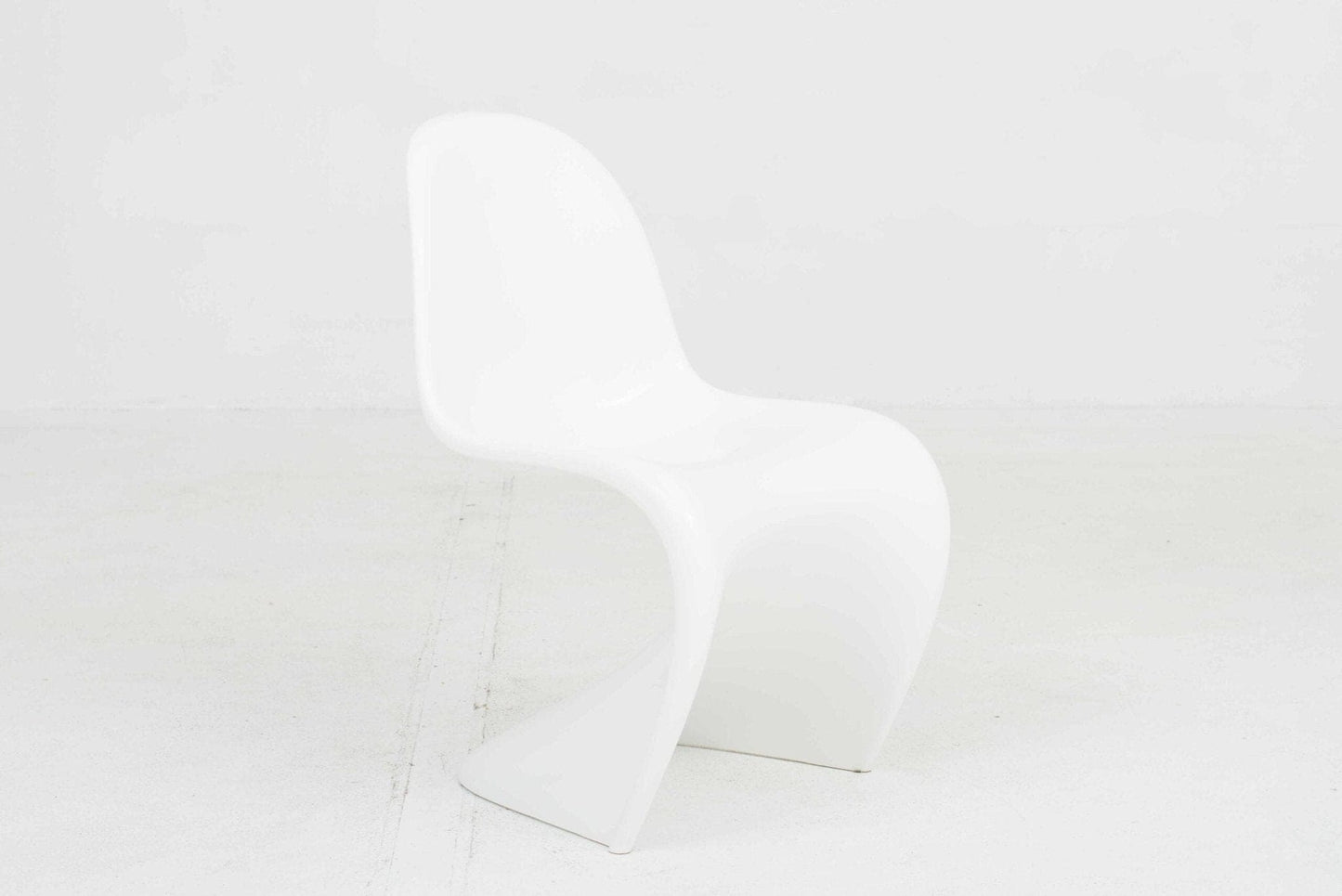 Vitra Panton Classic Chair by Verner Panton in white