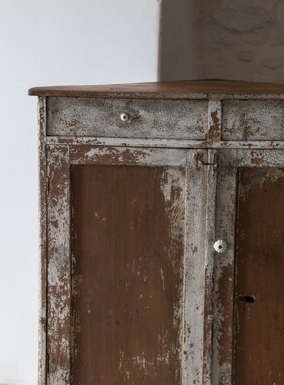 Distressed Eckschrank Vintage - 2nd home