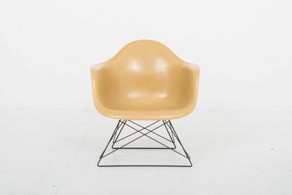 Charles & Ray Eames LAR Armchair von Herman Miller - 2nd home