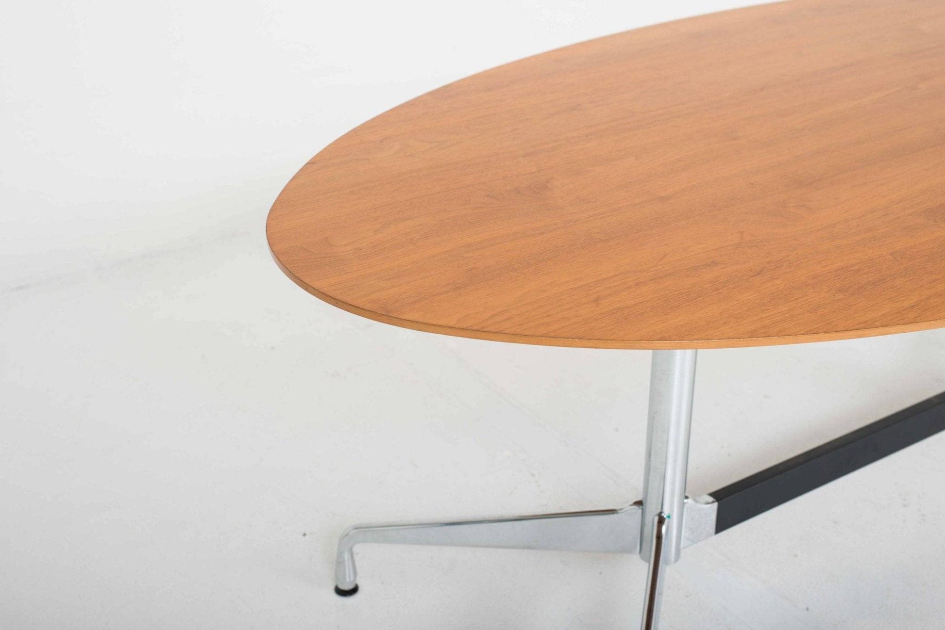 Charles & Ray Eames Segmented Table 200x105cm von Vitra - 2nd home