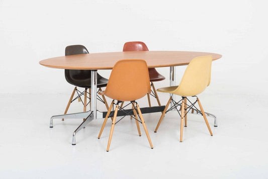 Charles & Ray Eames Segmented Table 200x105cm von Vitra - 2nd home