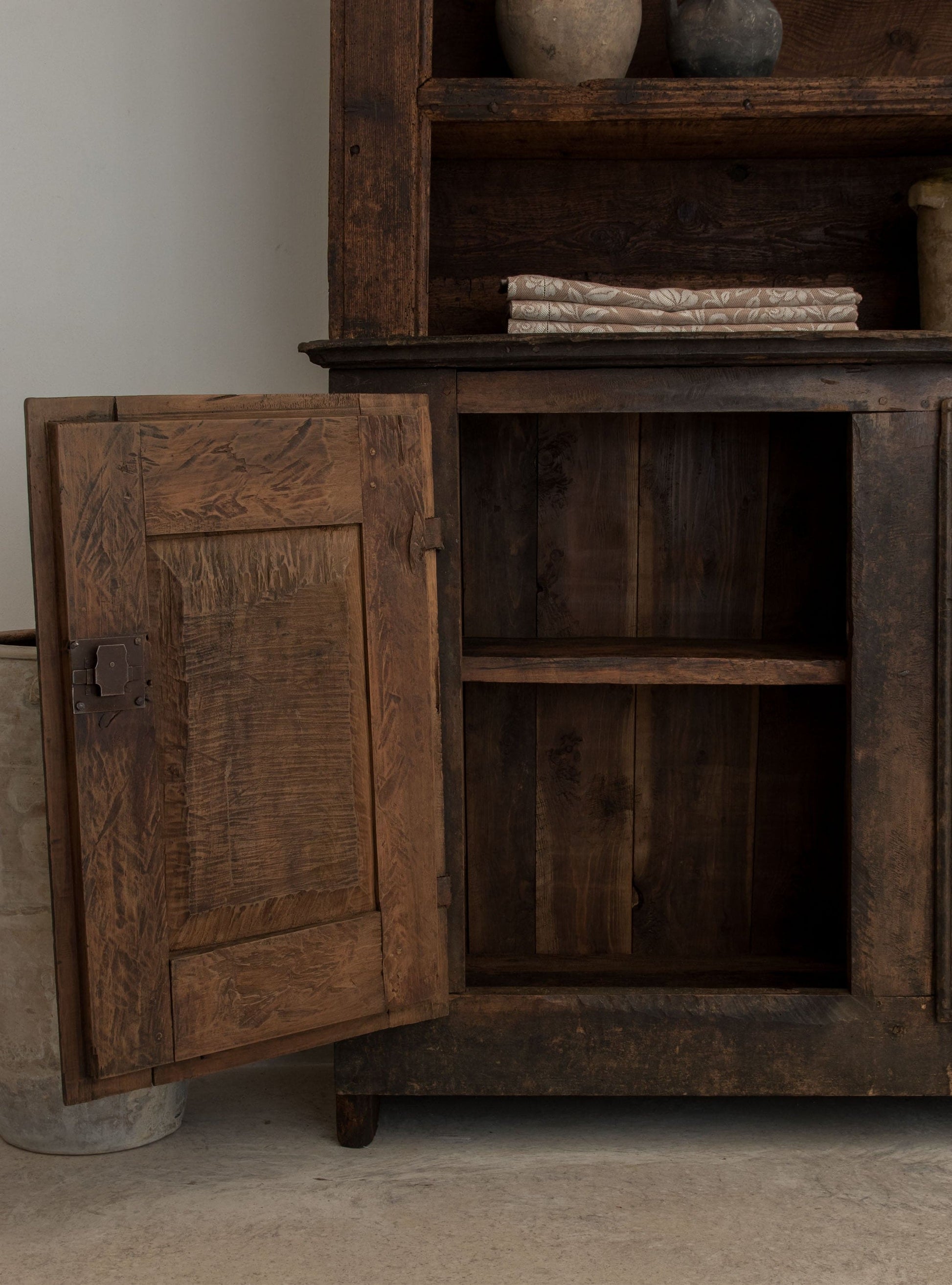 Primitive Piedmont Credenza Vintage - 2nd home