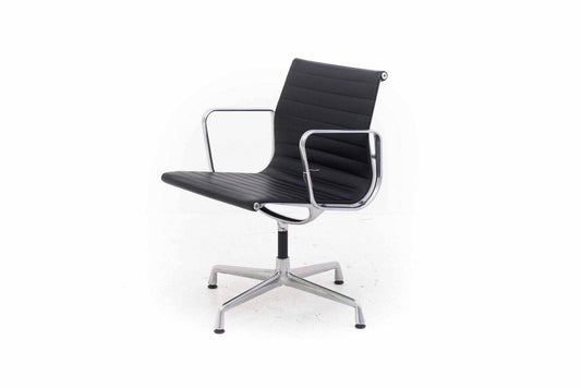 Eames EA 108 Bürostuhl von Vitra in schwarzem Leder & Aluminium poliert - 2nd home