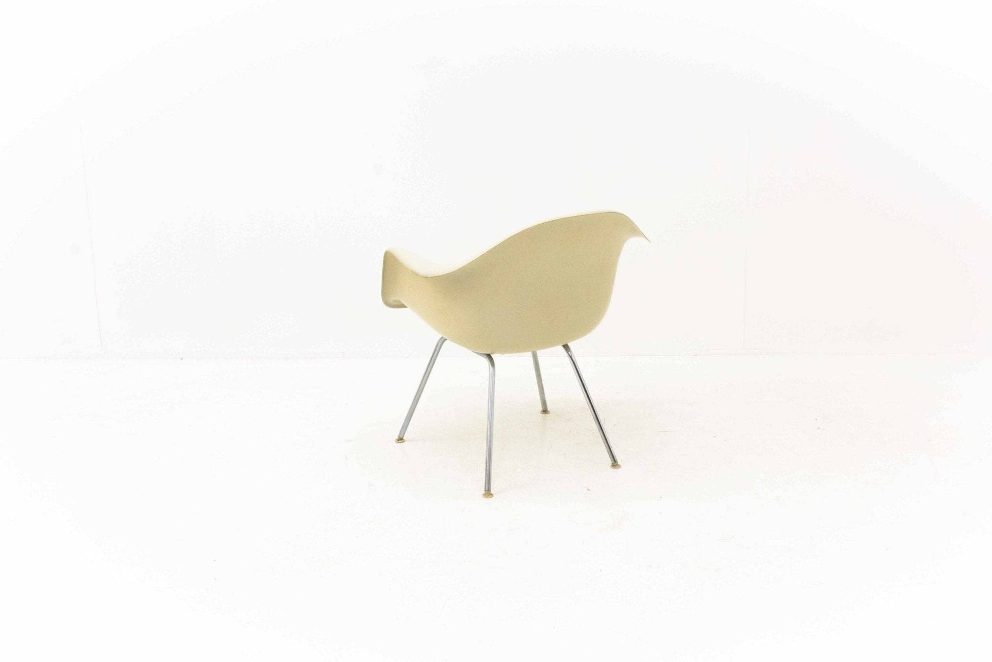 Eames Fiberglas Armchair von Vitra - 2nd home