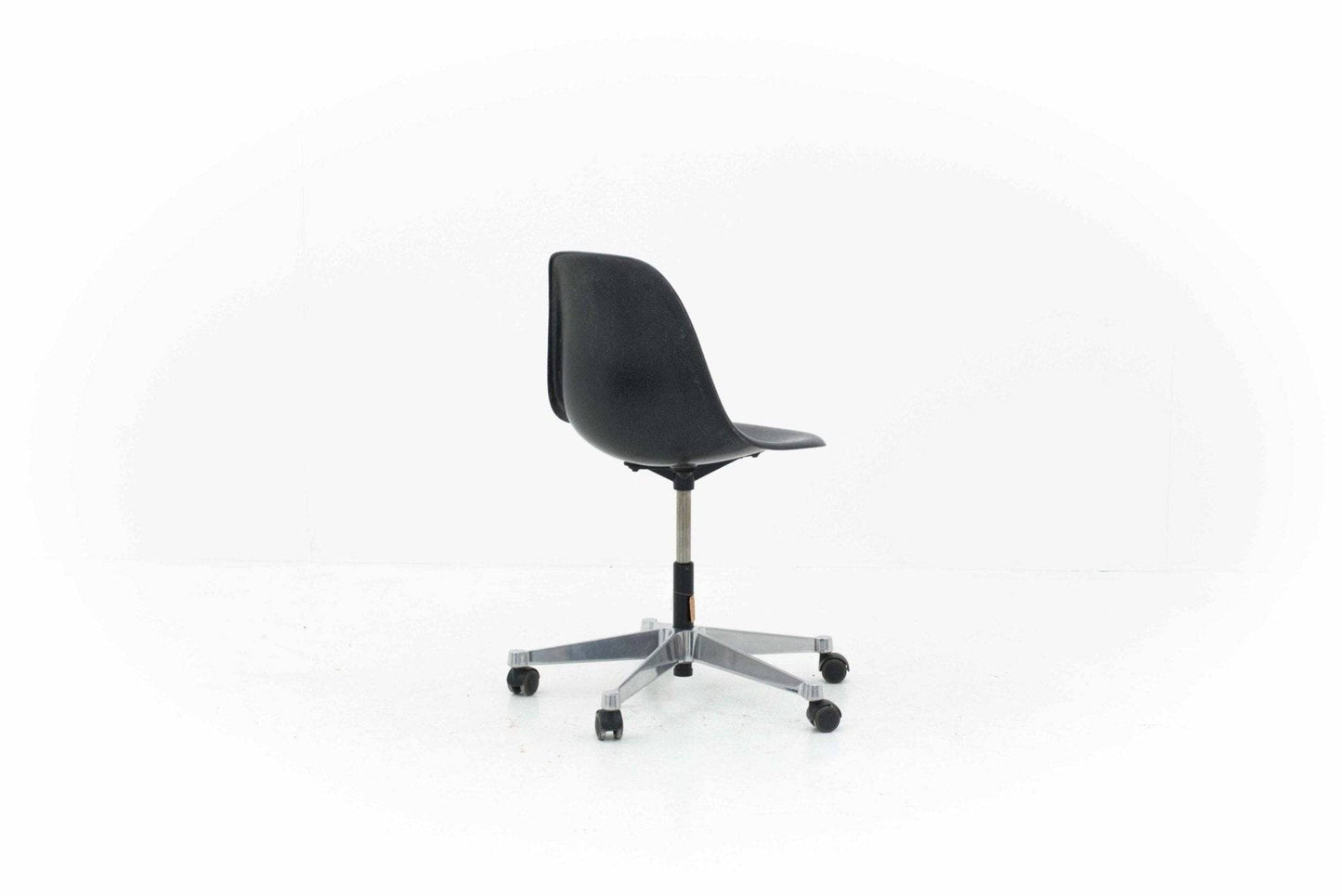 Eames Fiberglas Sidechair PSCC von Vitra - 2nd home