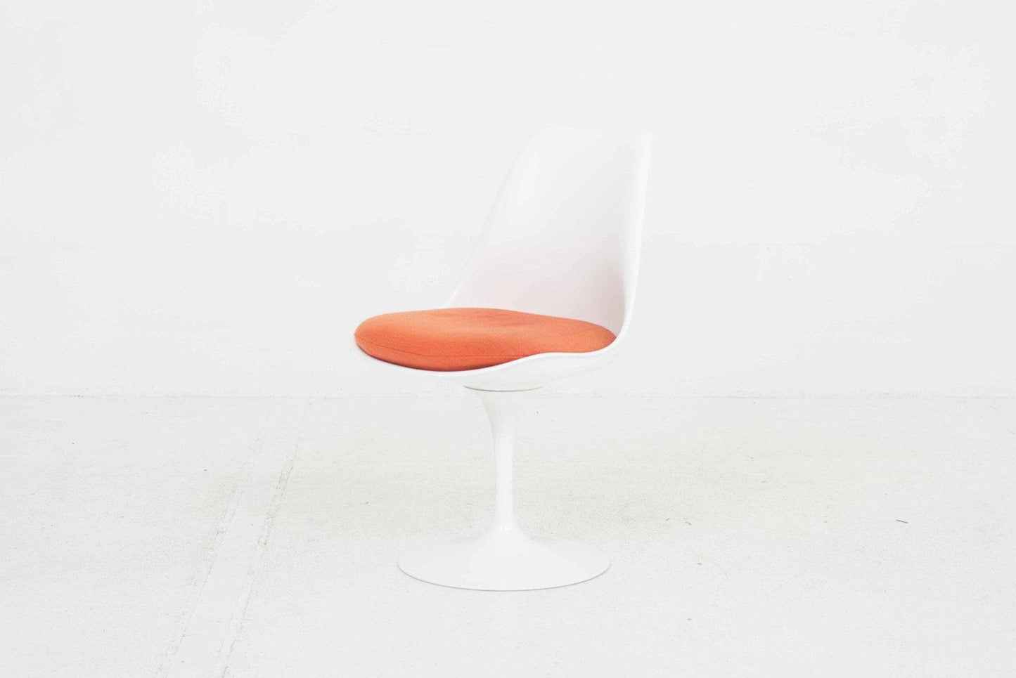 Eero Saarinen Tulip Stuhl von Knoll International - 2nd home