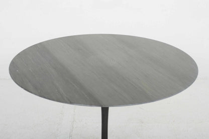 Eero Saarinen Tulip Table 107cm in Marmor von Knoll International - 2nd home