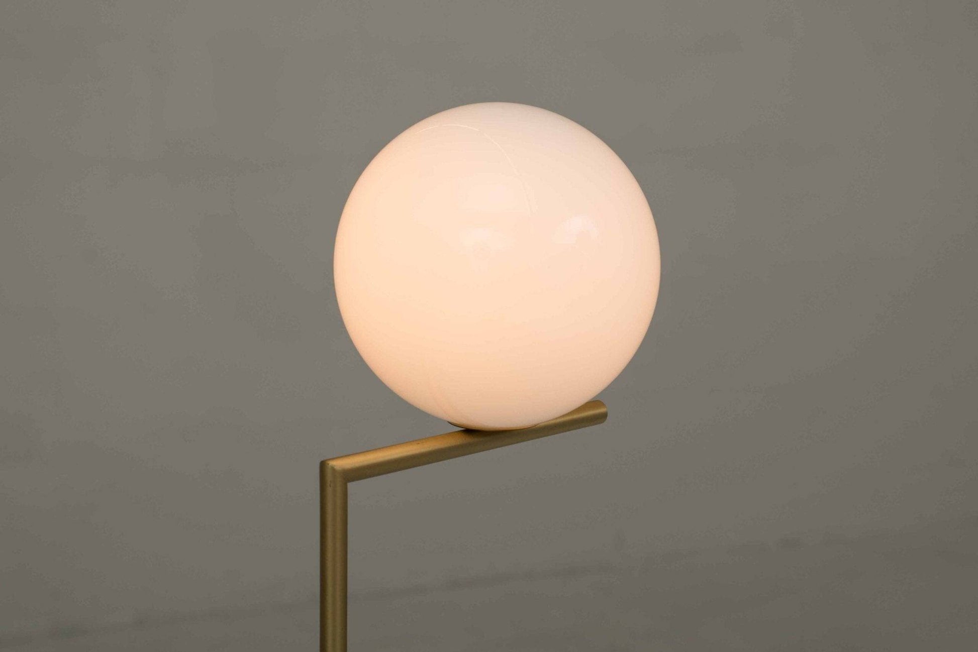 Flos IC Lights Floor 1 Stehleuchte von Michael Anastassiades - 2nd home