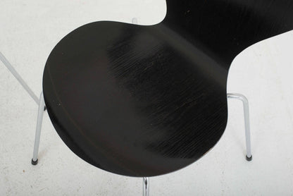 Fritz Hansen 3107 Stühle von Arne Jacobsen in Schwarz lasiert - 2nd home