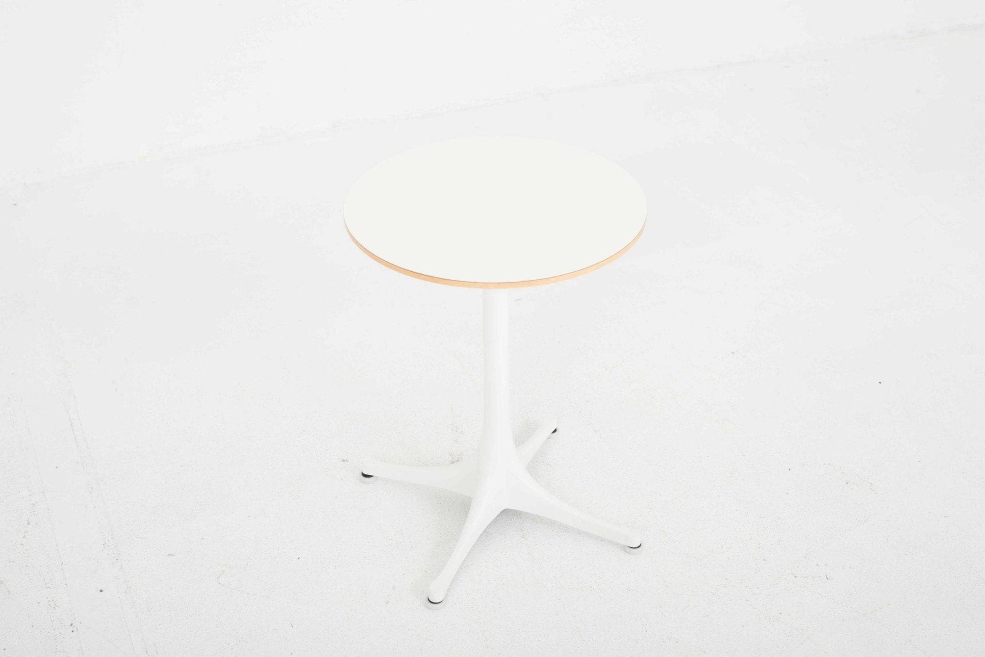 George Nelson Pedestal Table Beistelltisch von Vitra in Weiss - 2nd home