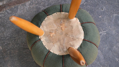 Grüner Vintage Pouf von Halabala - 2nd home