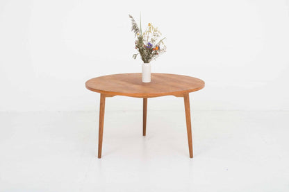 Hans J. Wegner FH4602 Tisch von Fritz Hansen - 2nd home