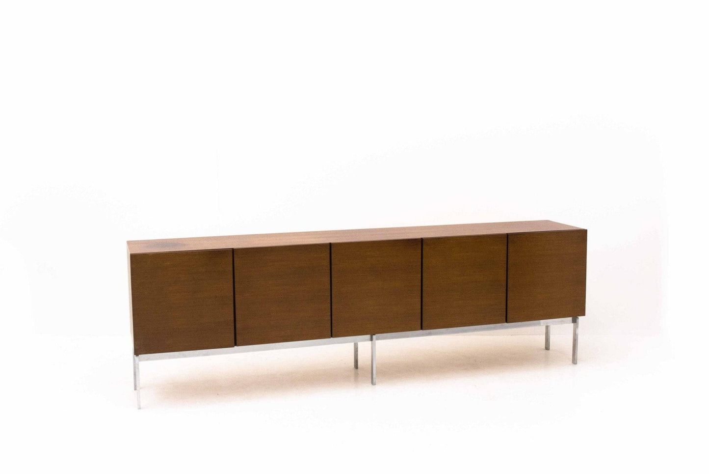 Langes Sideboard mit Metallbeinen - 2nd home