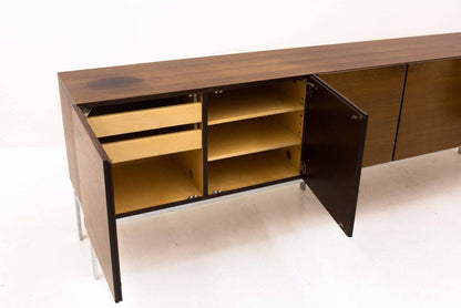 Langes Sideboard mit Metallbeinen - 2nd home