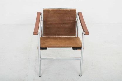 Le Corbusier LC1 Sessel von Cassina mit braunem Fell - 2nd home