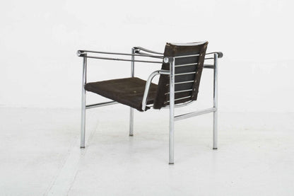 Le Corbusier LC1 Sessel von Cassina mit dunkelbraunem Fell - 2nd home