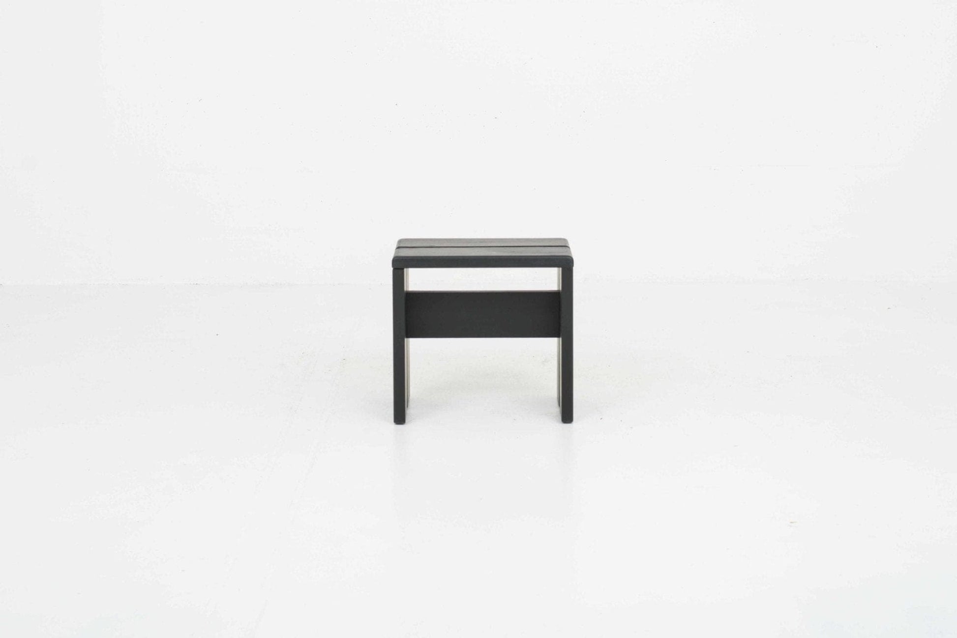 Les Arcs Hocker von Charlotte Perriand - 2nd home